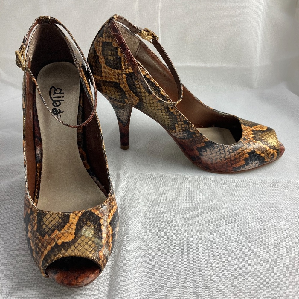 Diba Snakeskin design heels size 6.5 - Picture 2 of 8